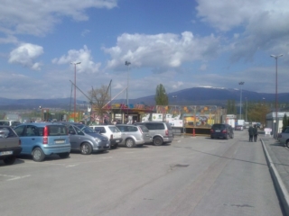 affissione_manifesti_agnelli_cles_20140414_1931884428 CLES (TN) - AFFISSIONE MANIFESTI BUONA PASQUA SENZA CRUDELTA' 2014 affissione manifesti agnelli cles 20140414 1931884428