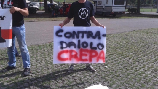 Manifestazione contro il Palio di Siena - 16.08.2015 immagini e video 2015 482 1024x576
