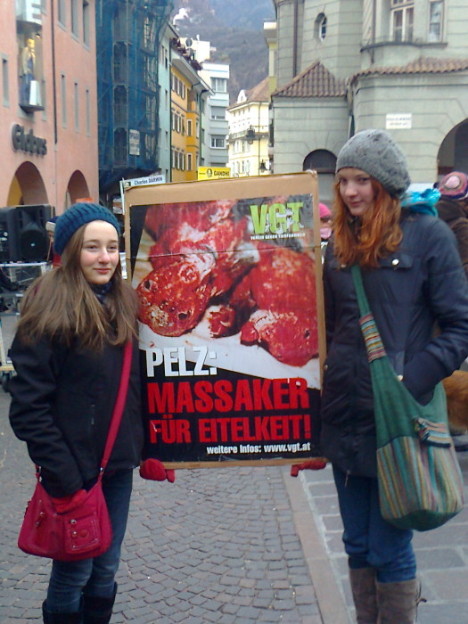 Bolzano 04.02.2012 manifestazione contro lo sfruttamento degli animali manifestazione contro lo sfruttamento degli anim 20130212 1848579746