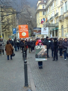 Bolzano 04.02.2012 manifestazione contro lo sfruttamento degli animali manifestazione contro lo sfruttamento degli animali 20120205 1587685402