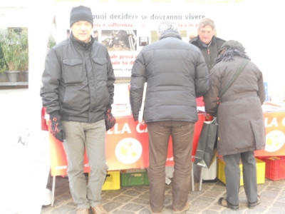 Bolzano 04.02.2012 manifestazione contro lo sfruttamento degli animali manifestazione contro lo sfruttamento degli animali 20120205 1657088305