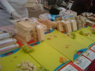 VEGAN FEST 2011- 22/25 APRILE - CAMARIORE vegan fest 2011 camaiore 20110427 1226017968