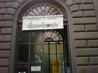 VEGAN FEST 2011- 22/25 APRILE - CAMARIORE vegan fest 2011 camaiore 20110427 1250858604