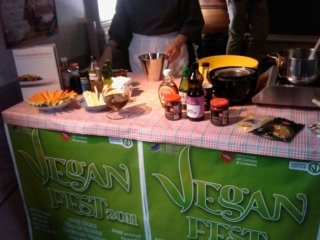 VEGAN FEST 2011- 22/25 APRILE - CAMARIORE vegan fest 2011 camaiore 20110427 1493590927