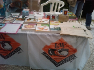 VEGAN FEST 2011- 22/25 APRILE - CAMARIORE vegan fest 2011 camaiore 20110427 1655830811