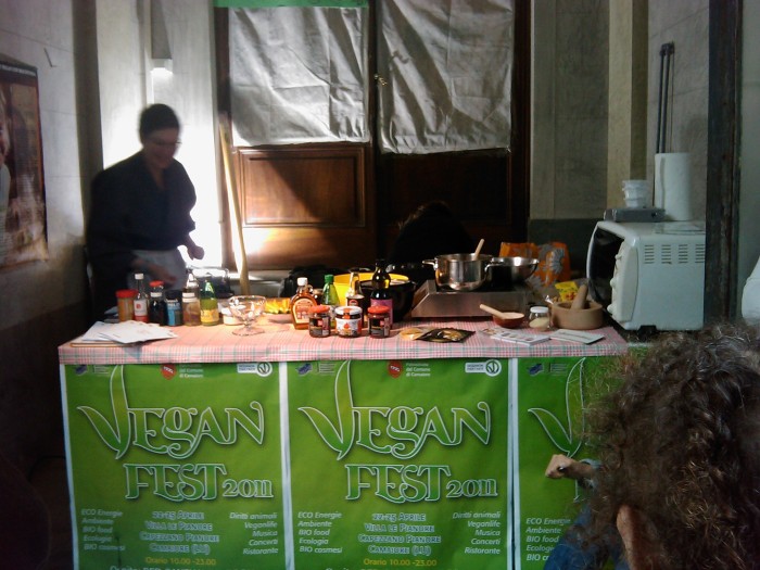 VEGAN FEST 2011- 22/25 APRILE - CAMARIORE vegan fest 2011 camaiore 20110427 1779761392