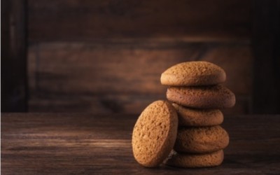 Biscotti integrali fatti in casa: ingredienti e ricetta biscotti farina integrale 2 400x250 1