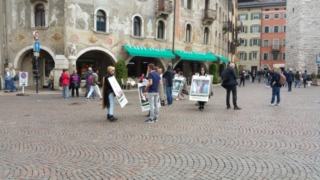 Manifestazione di protesta contro il massacro Pasquale degli agnelli e capretti 15 Aprile 2017 20170415 122024 672x378